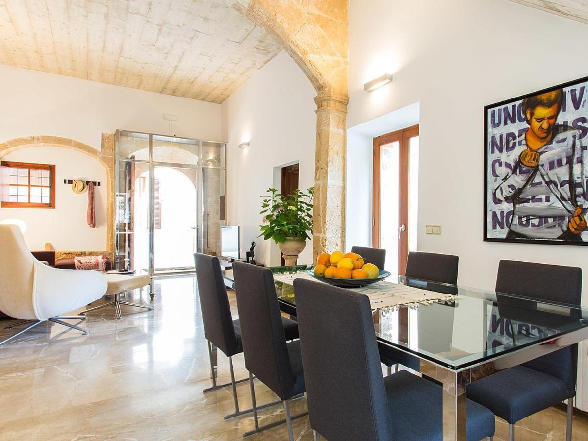 Ferienhaus Town House Esglesia In