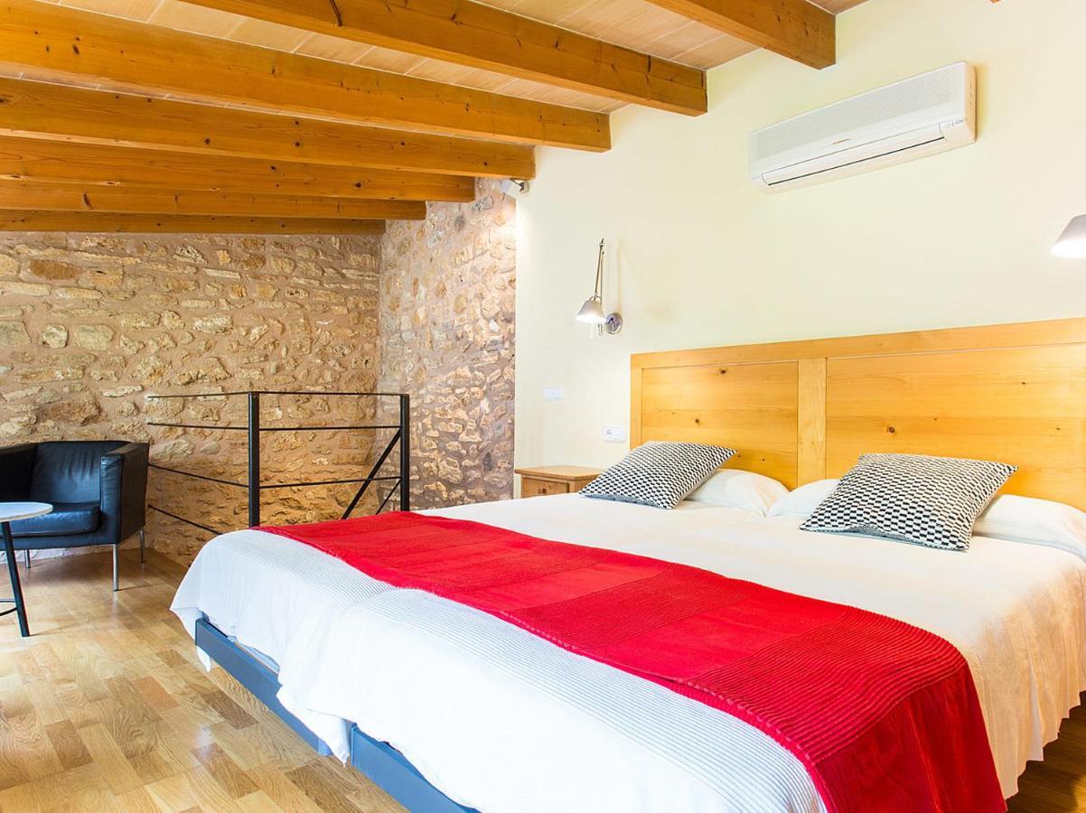 Ferienhaus Town House Esglesia In *