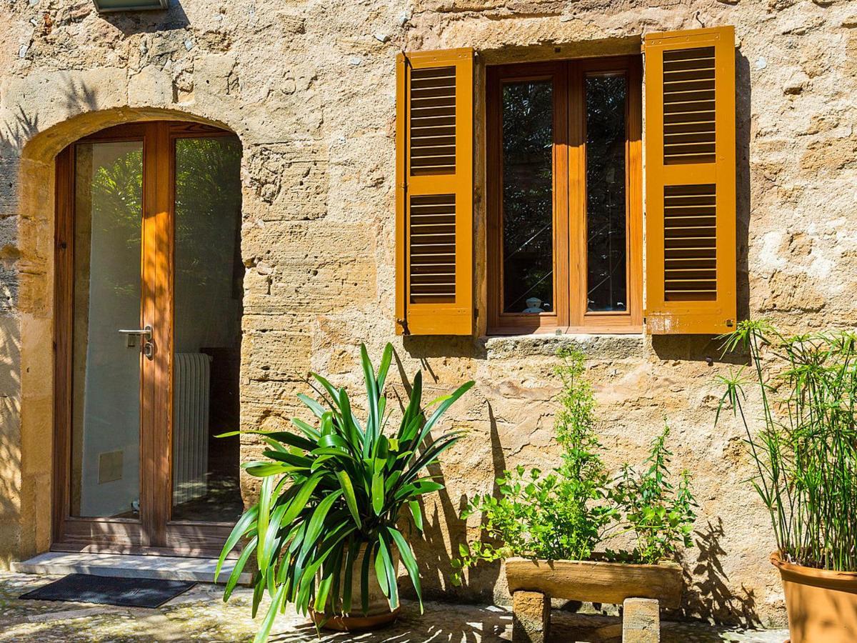 Town House Esglesia In Ferienhaus *