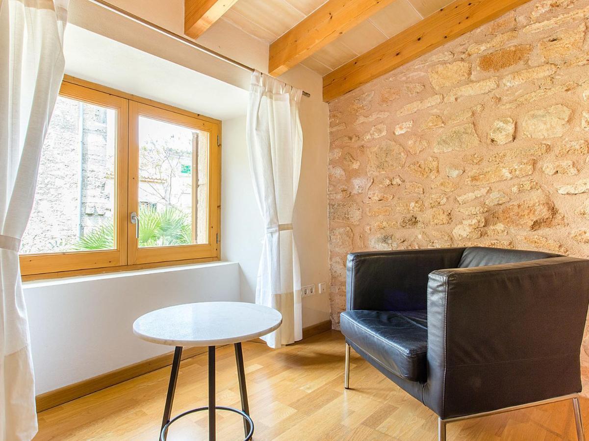 Town House Esglesia In Ferienhaus