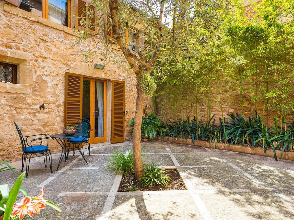 Town House Esglesia In Alcudia (Mallorca)
